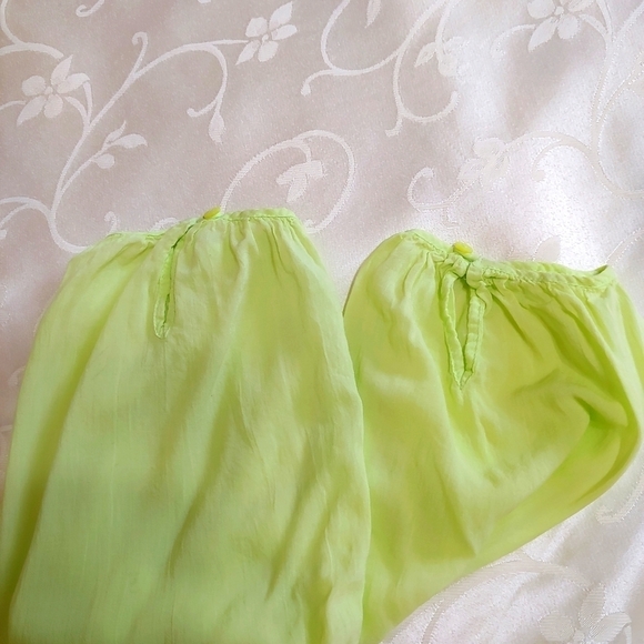 Light green flowy blouse - Picture 5 of 7